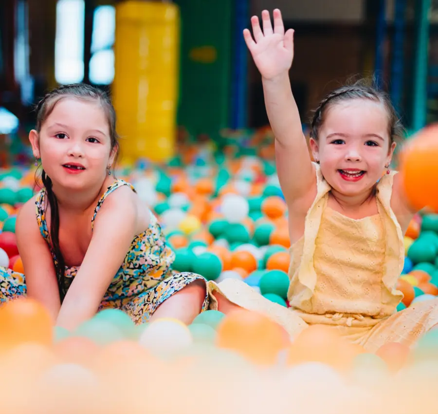 Holland Campings Ferienpark Beerze Bulten Indoor Spielplatz 1