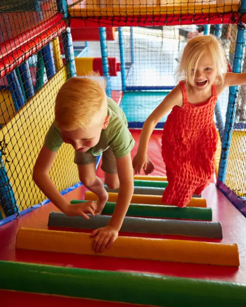 Holland Campings Ferienpark De Zandstuve Indoorspielplatz