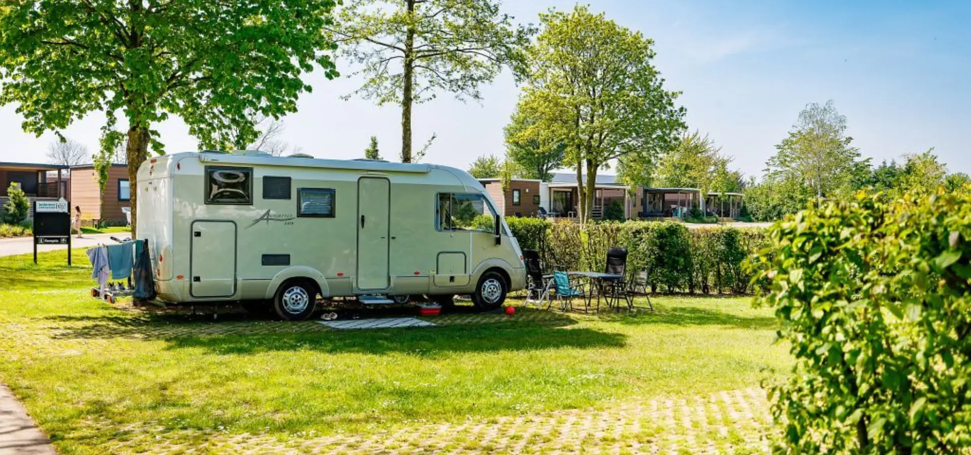 Holland Campings Ferienpark Eiland van Maurik Wohnmobilstellplatz