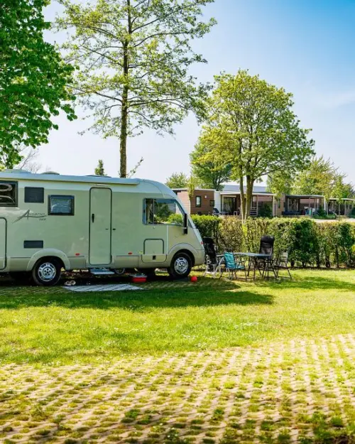 Holland Campings Ferienpark Eiland van Maurik Wohnmobilstellplatz
