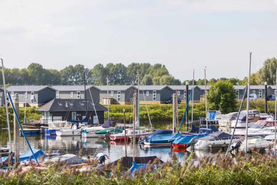 Holland Campings Ferienpark Eilandvan Maurik Bootsanleger 2