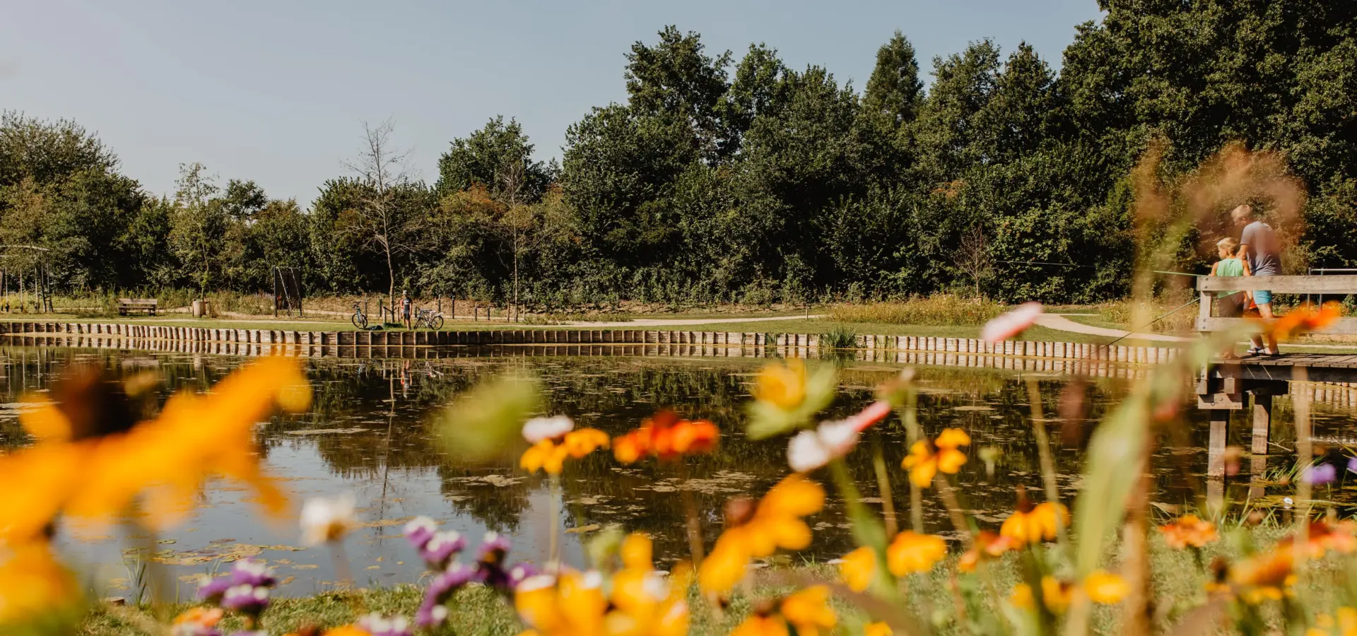 Holland Campings Kleine Wolf Fischteich Blümen