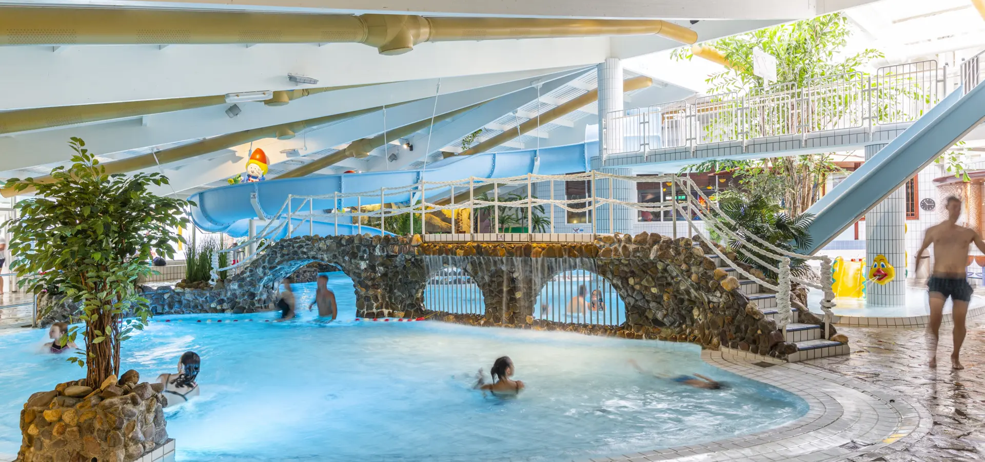Holland Campings Ferienpark Marveld Receratie Hallenbad 8