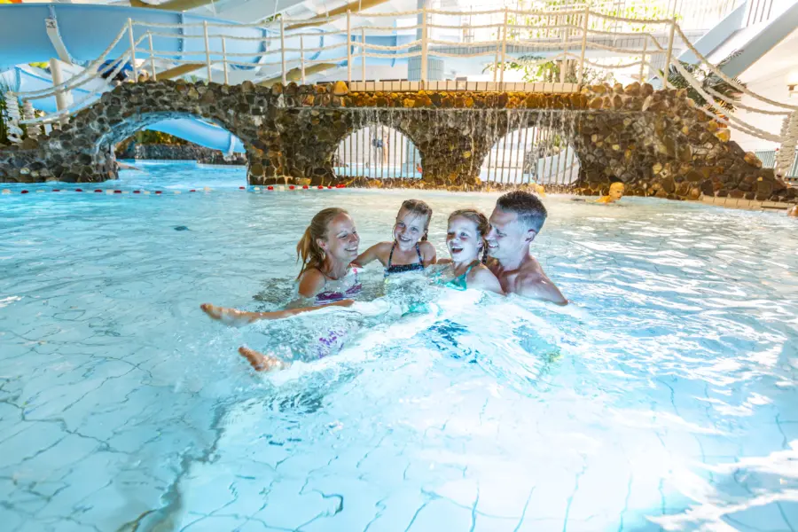 Holland Campings Ferienpark Marveld Receratie Hallenbad 1