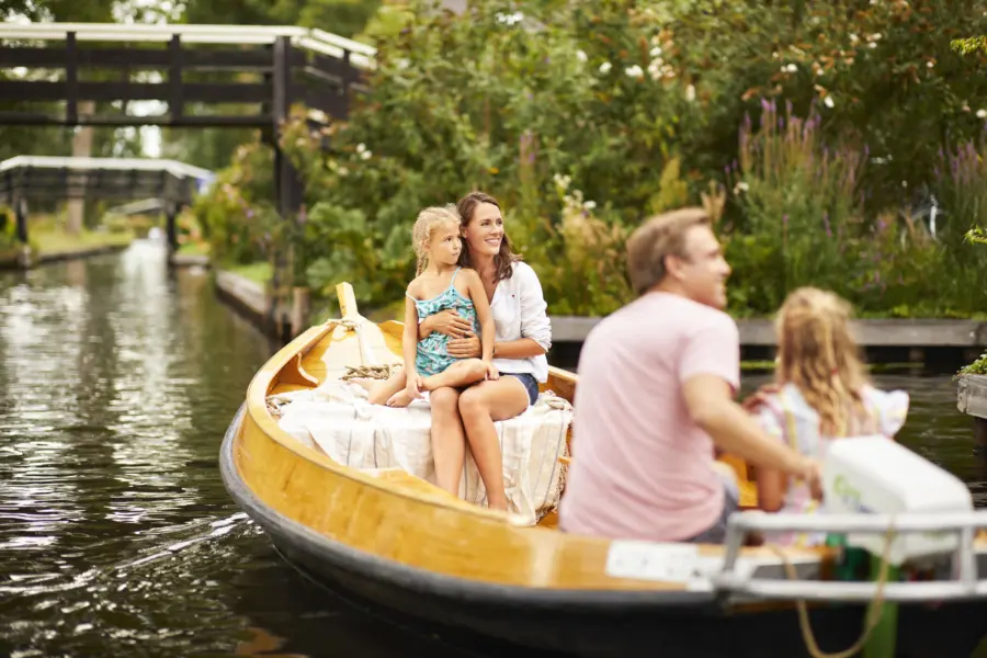 Holland Campings_Giethoorn_Bootsfahrt_Gijs Versteeg