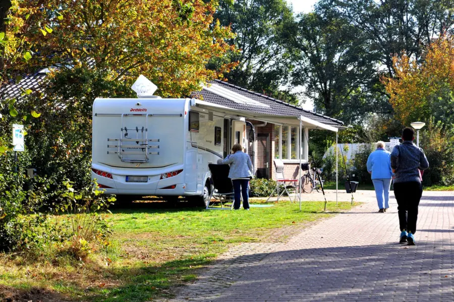 Wohnmobilstellplatz H-Bereich - Ferienpark Marveld Recreatie