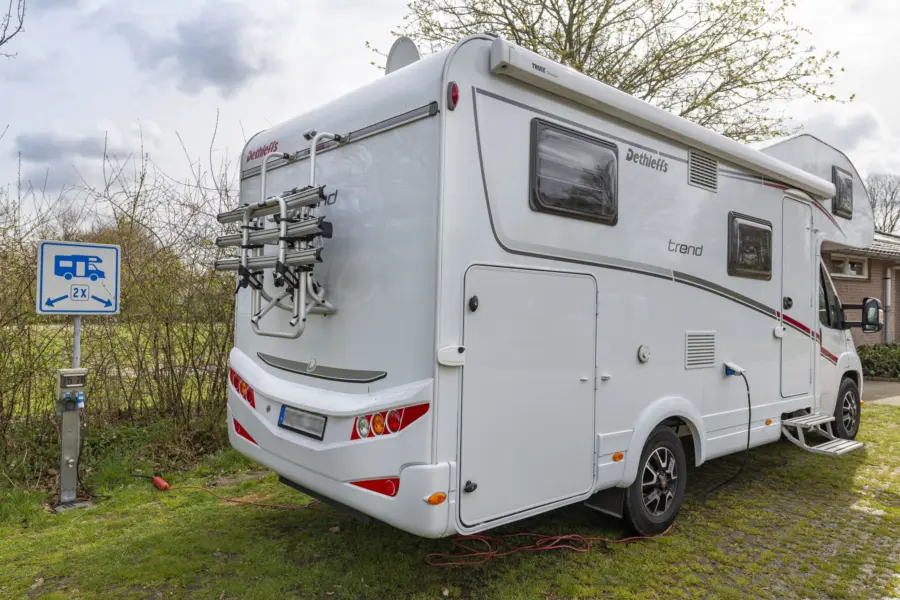 Wohnmobilstellplatz H-Bereich - Ferienpark Marveld Recreatie