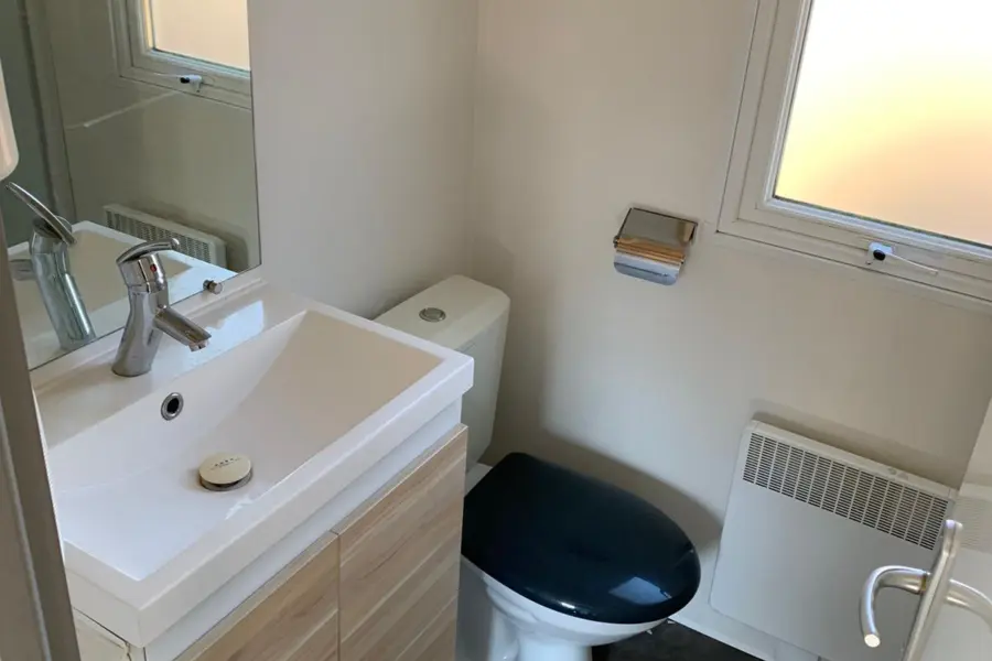 Mobilheim T40 Badezimmer - Ferienpark Marveld Recreatie