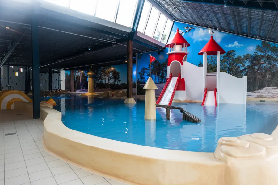 Holland Campings_Ferienpark_De Zandstuve_Hallenbad