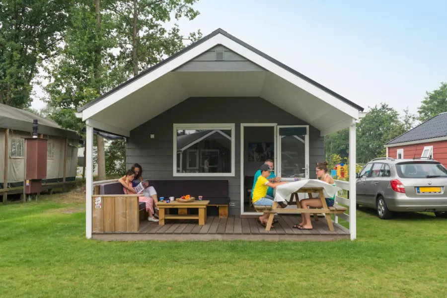 Kampeerdorp de Zandstuve Verandachalet Buur 2 HR