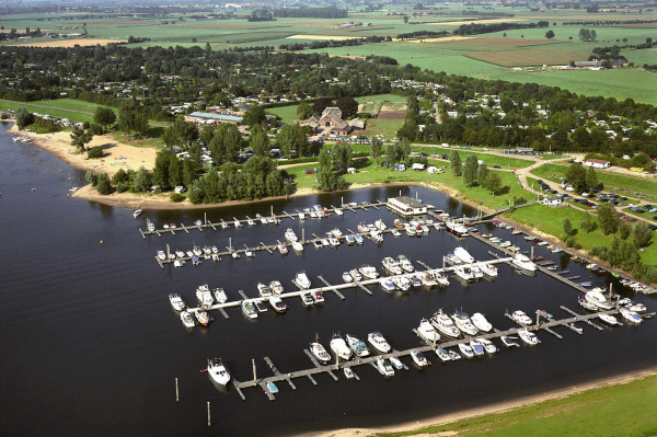 Campingurlaub am See mit viel Abwechslung - Campingplatz IJsselstrand